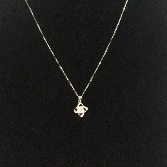 Love Cube Niece Necklace Silver - Picture 3 of 8